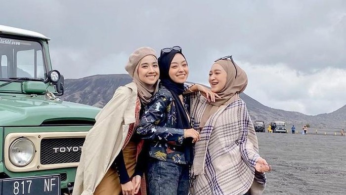 Friendship Goals! 6 Potret Kompak Influencer Richae, Meiraniap dan Seviq Febinita