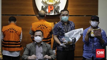 KPK: Wali Kota Cimahi Minta Rp3,2 M untuk Izin Proyek RS KPK membeberkan bahwa Wali Kota Cimahi Ajay Muhammad Priatna meminta uang Rp3,2 miliar untuk memuluskan izin pembangunan RSU Kasih Bunda.