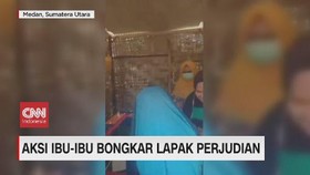 VIDEO: Ibu-ibu Kembali Tunjuk Kekuatan Serang Lapak Judi