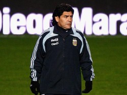 Selfie dengan Jenazah Maradona, Staf Pemakaman Dipecat