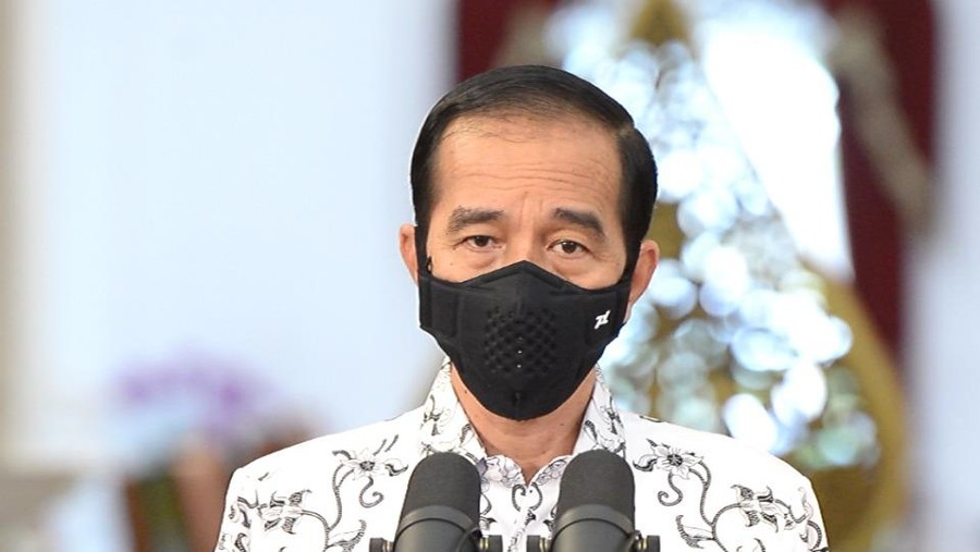 Presiden Jokowi memberi sambutan dalam puncak peringatan Hari Guru Nasional dan HUT ke-75 PGRI (Kris - Biro Pers Sekretariat Presiden) Presiden Jokowi memberi sambutan dalam puncak peringatan Hari Guru Nasional dan HUT ke-75 PGRI (Kris - Biro Pers Sekretariat Presiden)