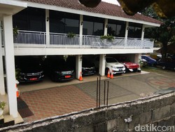 Penampakan Rumah Mewah dan Deretan Mobil Walkot Cimahi yang Kena OTT KPK
