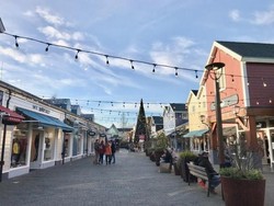 Pusat Belanja di Belanda yang Sangat Sepi Saat Ini