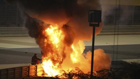 Kronologi Mobil Grosjean Terbakar di F1 GP Bahrain