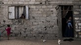 FOTO: Blokade Israel Hancurkan Ekonomi Gaza Blokade Israel terhadap Jalur Gaza sejak 2007 menyebabkan wilayah yang terkepung kerugian hingga 16,7 miliar dolar AS.