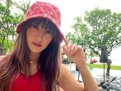 Nia Ramadhani Pamer Foto Seksi, Netizen Singgung Gelar Hajah