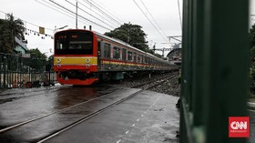 Ingat Kereta Lebih Prioritas dari Mobil Damkar, Ambulans dan Presiden