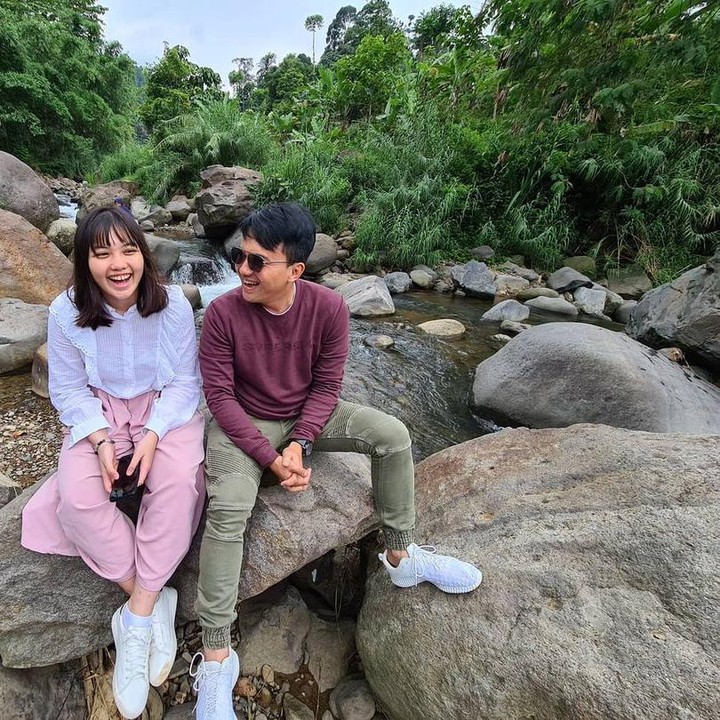 <p>Foto Zemma dan ayah Sahrul ini terlihat seperti teman ya, Bunda? (Foto: Instagram @sahrulgunawanofficial)</p>