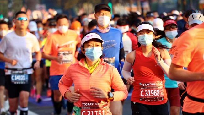 Shanghai Marathon kembali digelar untuk yang pertama kalinya di tengah pandemi virus Corona.