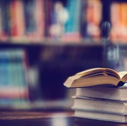 5 Rekomendasi Buku Seru yang Bisa Temani Liburanmu