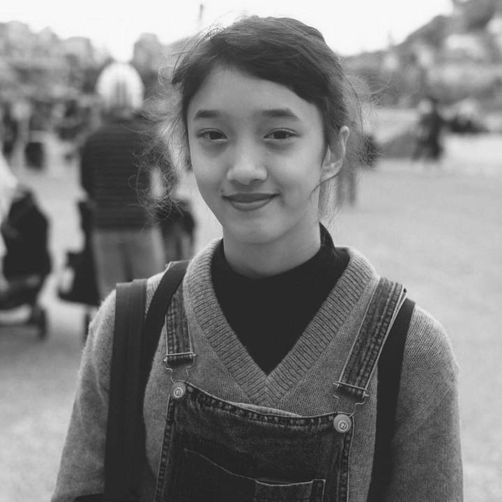 <p>2. Gadis yang akrab dipanggil Aisha ini lahir pada 30 Agustus 2004. Di usianya yang kini menginjak 16 tahun, ia tumbuh menjadi sosok yang cantik dan menawan. (Foto: Instagram @shadjo04)</p>