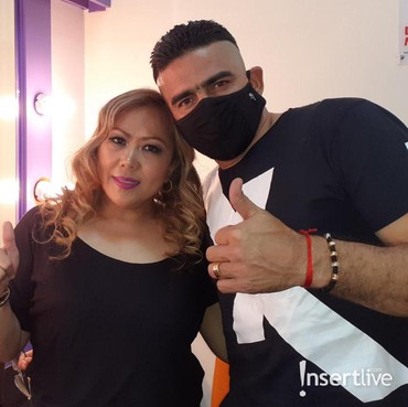 25 Tahun Menikah Gonzales Tetap Romantis ke Sang Istri