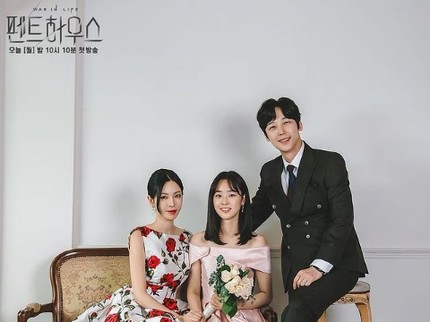 Sinopsis Drama Korea The Penthouse Eps 15, Cheon Seo Jin Ajukan Cerai