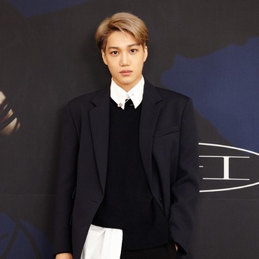 Jelang Wamil, Kai EXO Nangis Saat Live gegara Hal Ini