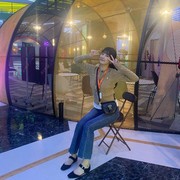 Perpaduan Outfit Celana Jeans ala Seo Dal Mi 