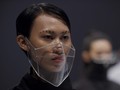 25 Tahun Berkarya, Rinaldy Yunardi Pamerkan Masker Futuristik