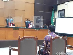 Bos PS Store Divonis Tak Bersalah di Kasus Penimbunan Ponsel Ilegal