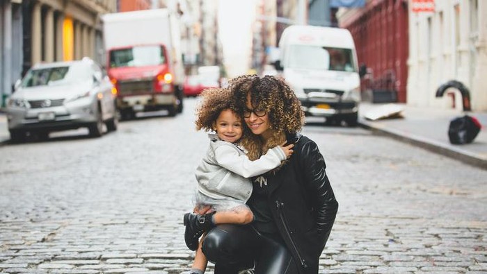 Tak Ada yang Membedakan, Ini Persamaan Ibu Pekerja dan Ibu Rumah Tangga