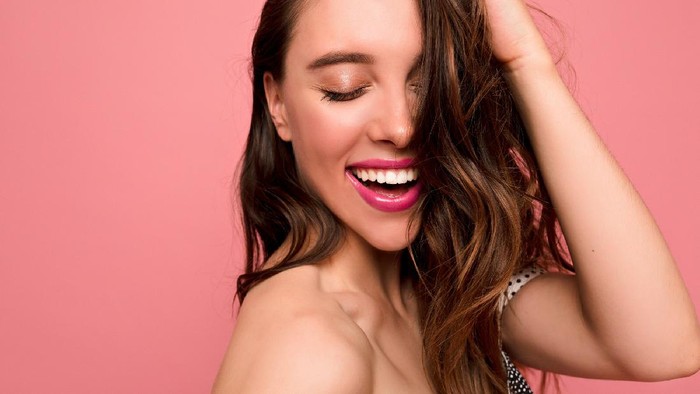 Tips Hilangkan Kantung Mata Hitam Secara Alami, Seperti Apa Sih?