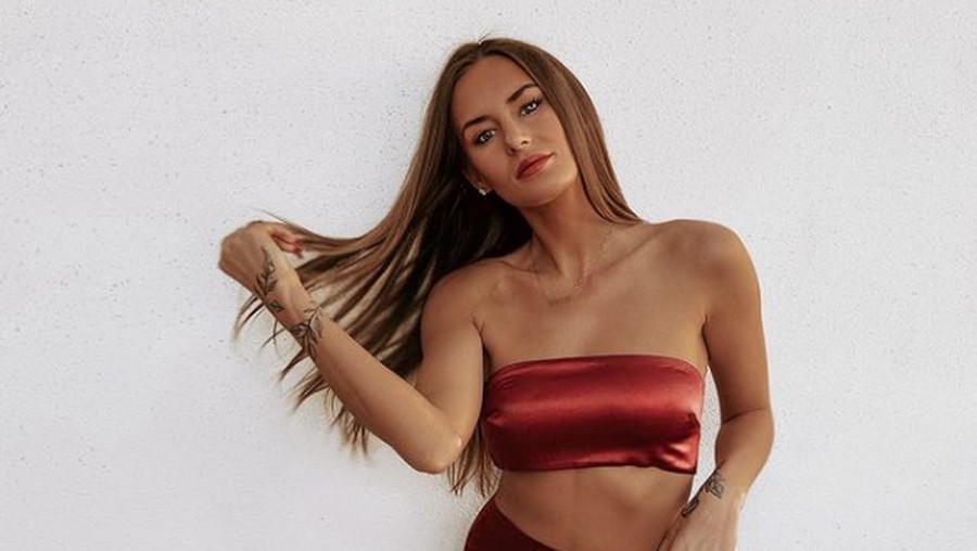 Selebgram Alexis Sharkey.