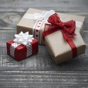 10 Rekomendasi Kado Unik dan Spesial di Hari Natal