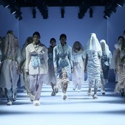Masa Pandemi Berhasil Menginspirasi Kemegahan Acara Dewi Fashion Knights dalam Jakarta Fashion Week 2021