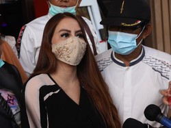 Gugat Cerai Suami, Nita Thalia Pindah Manajemen