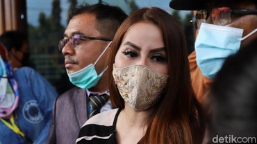 Tok! Nita Thalia Resmi Jadi Janda