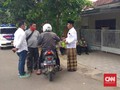 Massa Kepung Rumah Mahfud MD di Pamekasan