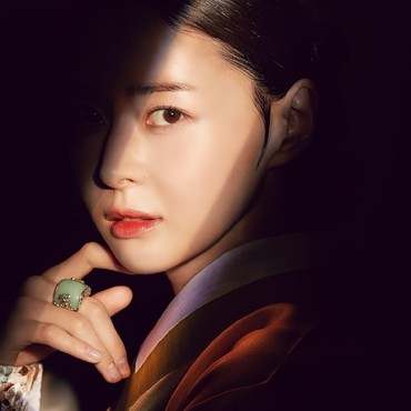 Visual Menawan Kwon Nara di Poster Terbaru DraKor 'Secret Royal Inspector'