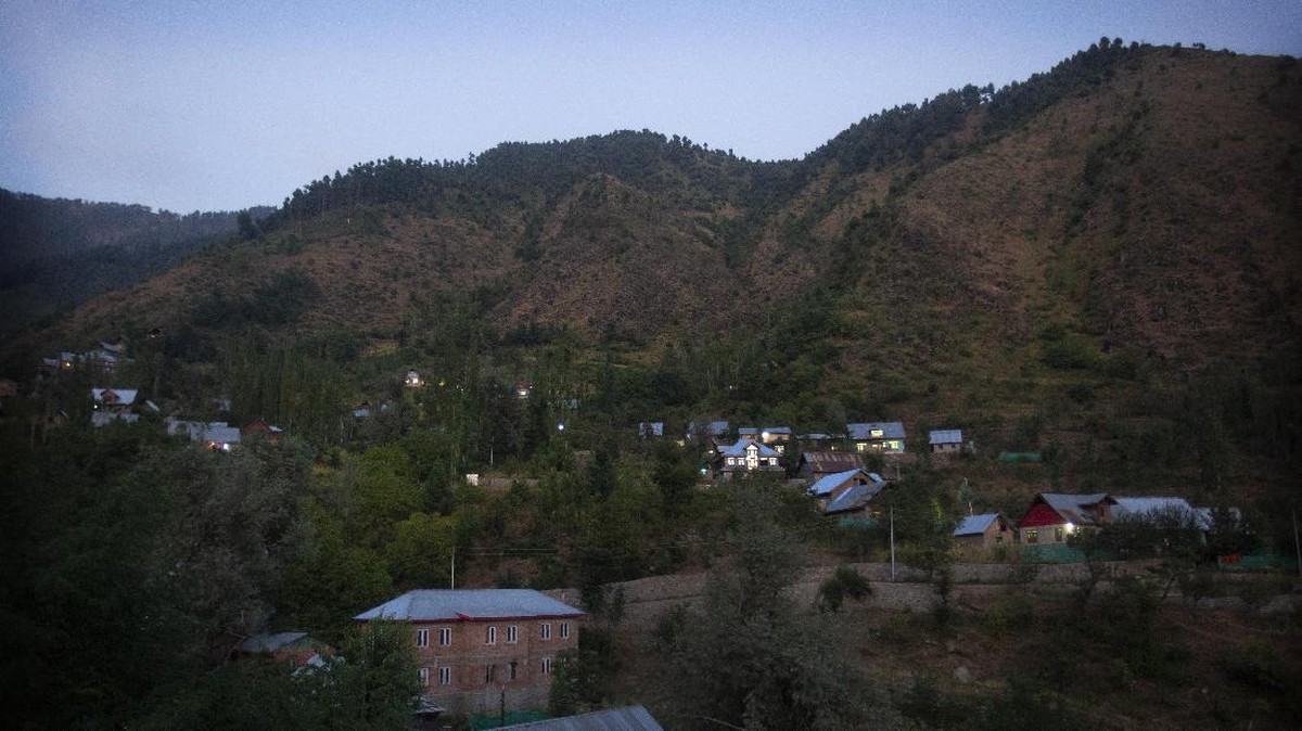 FOTO: Serangan Binatang Buas di Kashmir