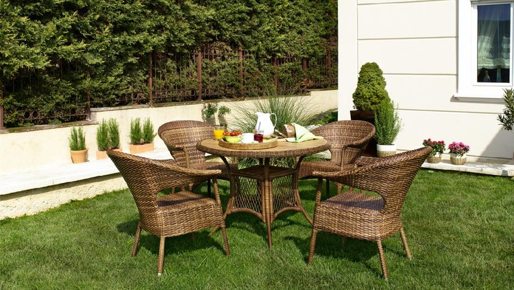 Taman rumah minimalis garden Furniture