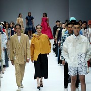 Tetap Megah Meski Digelar Virtual, Lihat Semaraknya Pagelaran Jakarta Fashion Week 2021!