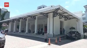 VIDEO: Aktivitas di Gedung Balai Kota Normal