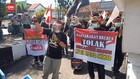 VIDEO: Unjuk Rasa Tuntut Bubarkan FPI, Dibubarkan Polisi