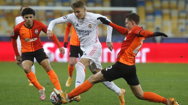 Martin Odegaard sudah dipastikan lolos tes medis dan akan segera bergabung ke Arsenal dengan status sebagai pemain pinjaman dari Real Madrid.
