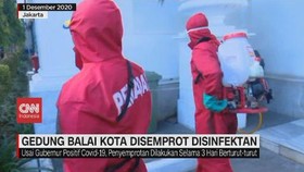 VIDEO: Gedung Balai Kota Disemprot Disinfektan