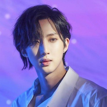 Hui PENTAGON Tunda Daftar Wajib Militer
