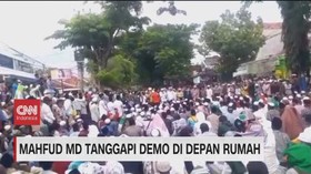 VIDEO: Mahfud MD Tanggapi Demo di Depan Rumah