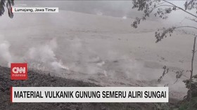 VIDEO: Material Vulkanik Gunung Semeru Aliri Sungai