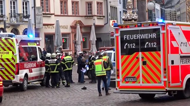 Pria yang menabrakkan mobilnya ke jalur pejalan kaki di Trier, Jerman, hingga menewaskan empat orang pada Selasa (1/12) diduga menderita gangguan kejiwaan.