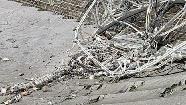 Teleskop Raksasa Penangkap Sinyal Alien di Puerto Rico Hancur Teleskop raksasa yang digunakan untuk menangkap sinyal radio alien di luar angkasa yang terletak di Puerto Rico hancur.
