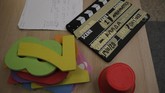 FOTO: Di Balik Pembuatan Video Sekolah Online di Yunani Usai lonjakan kasus, Yunani menerapkan sekolah online untuk mencegah Covid-19. Para guru lantas menyiarkan pelajaran lewat siaran TV, seperti apa prosesnya?