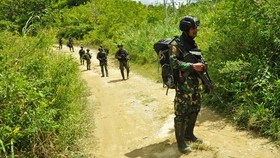Aparat TNI Kesulitan Evakuasi Dua Jenazah Teroris MIT