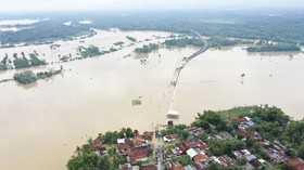 FOTO: Banjir di Banyumas Akibat Luapan Sungai Serayu
