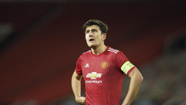 Harry Maguire jadi pemain paling kerja keras bila ditilik dari menit bermain sedangkan Lionel Messi ada di posisi ketiga.