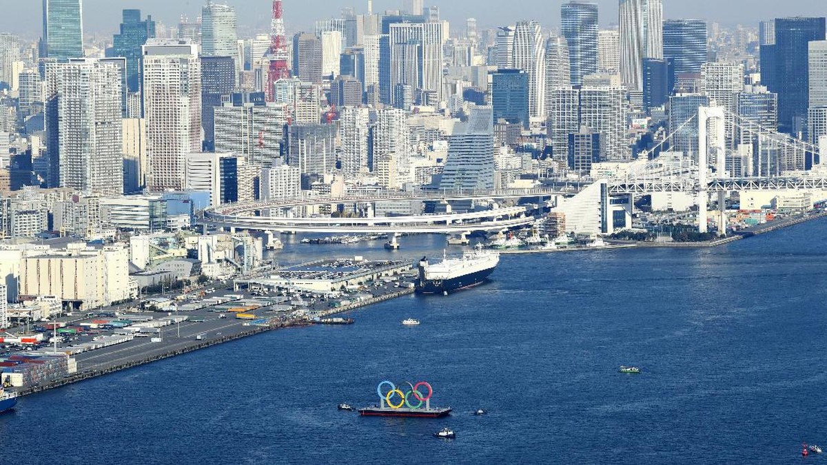 FOTO: Cincin Olimpiade Kembali ke Teluk Tokyo