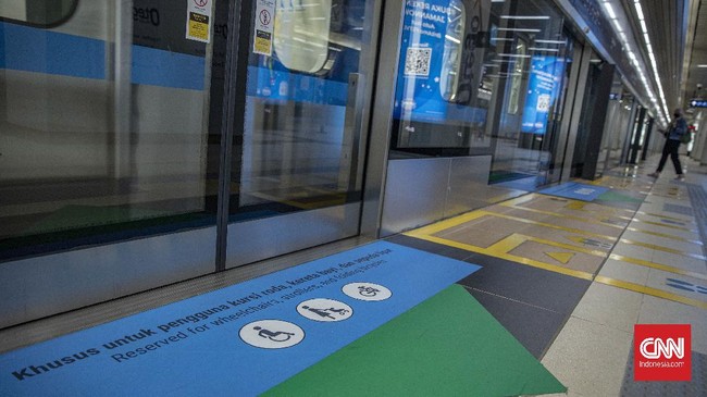 MRT mengeluarkan jadwal baru mulai dari jam operasional, jarak antar-kereta hingga pembatasan jumlah penumpang menyusul penerapan PPKM berbasis mikro.