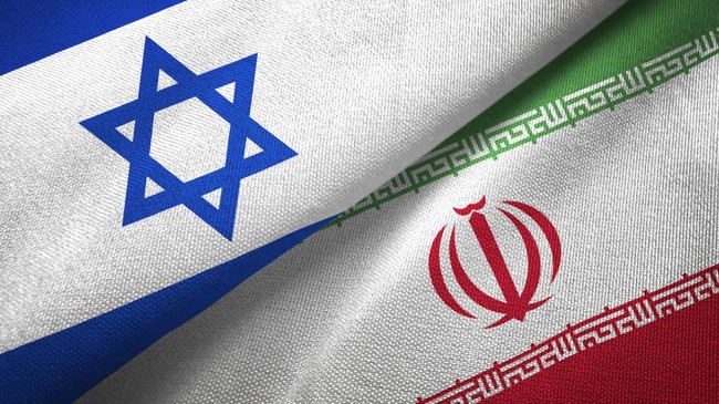 Israel peringatkan warga di luar negeri terhadap kemungkinan peningkatan ancaman menyusul seruan balas dendam Iran atas kematian ilmuwan Mohsen Fakhrizadeh.