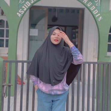 Mulai Kenakan Hijab Syar'i, Katty Butterfly Tuai Pujian Netizen